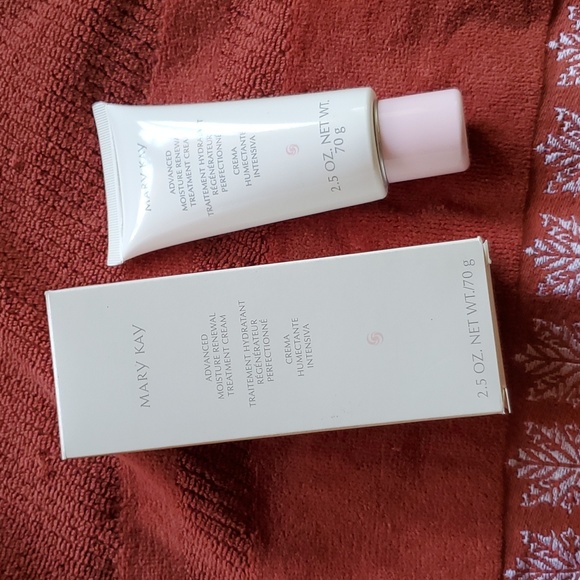 Mary Kay Other - Mary Kay advanced moisture renewal treatment cream